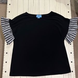 Cute CeCe flare sleeve Top